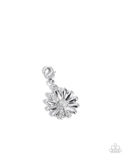 Load image into Gallery viewer, Matriarch Moment
