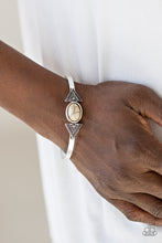 Load image into Gallery viewer, Apache Trail - White
