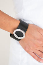 Load image into Gallery viewer, Center Stage Starlet - Black
